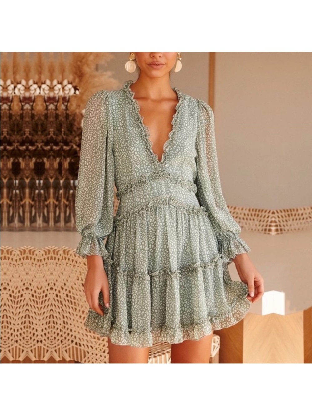 Sage Green Tiered V-Neck Mini Dress XL 6 0587 - Picture 1 of 8